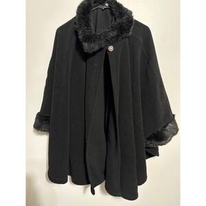Womens Black Faux Fur Trimmed Cape One Size OSFM